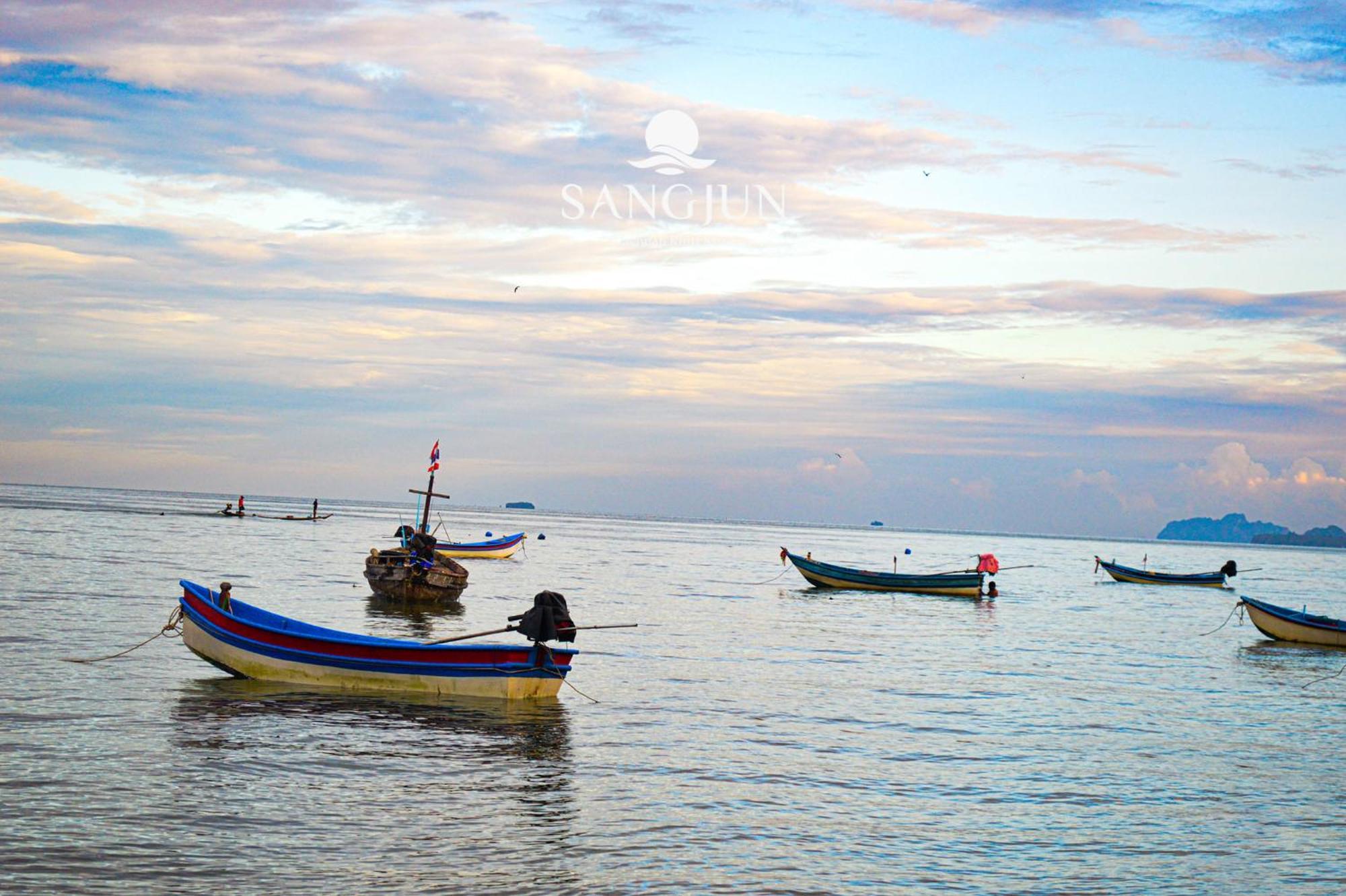 Sangjun On Beach Resort Bang Saphan Zewnętrze zdjęcie