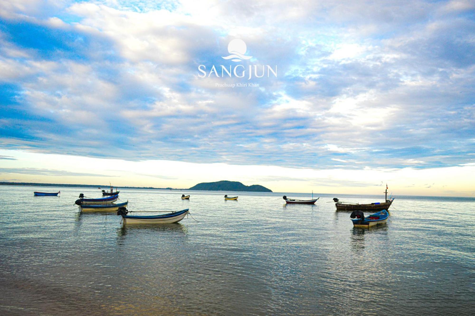 Sangjun On Beach Resort Bang Saphan Zewnętrze zdjęcie