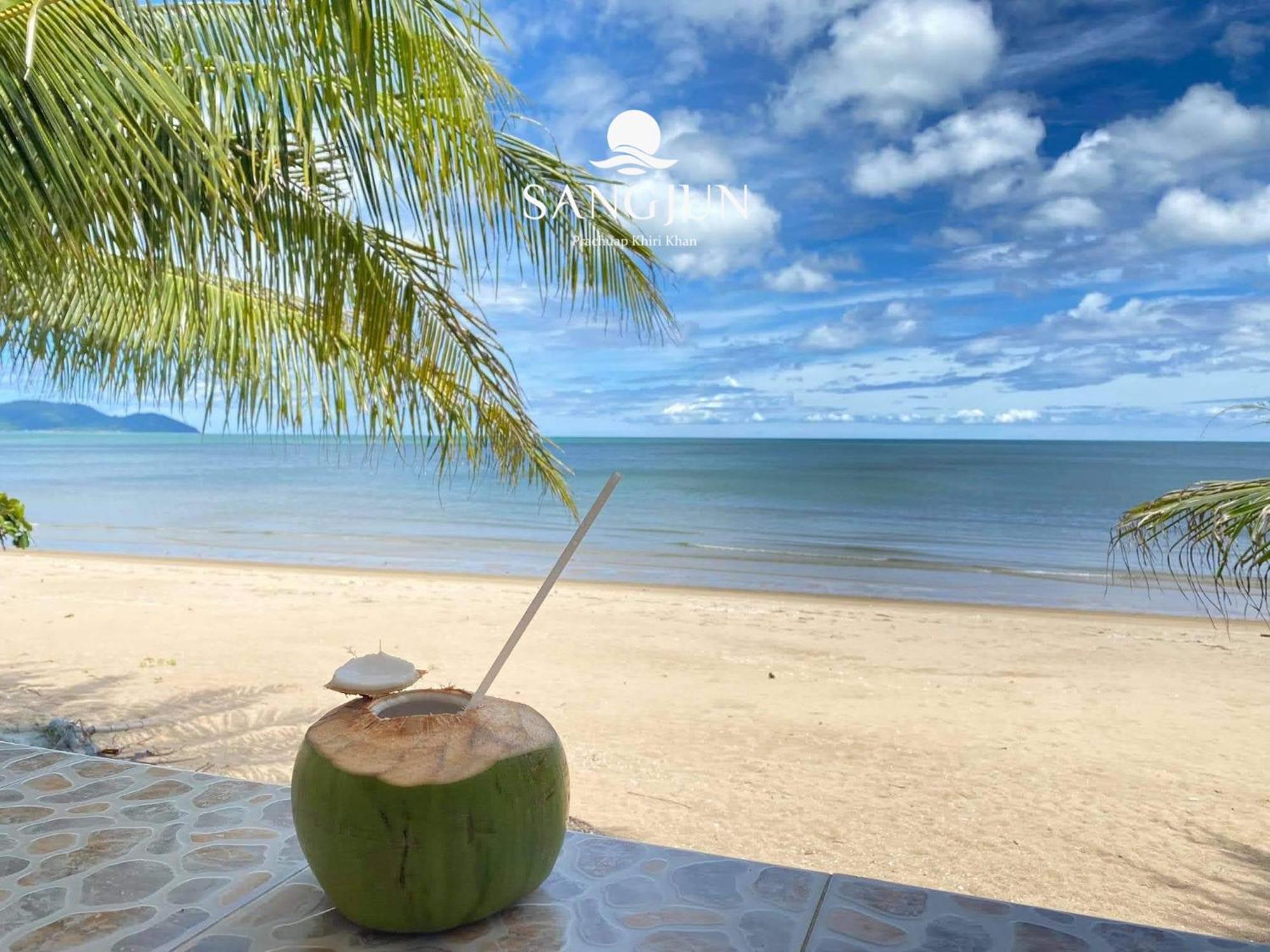Sangjun On Beach Resort Bang Saphan Zewnętrze zdjęcie