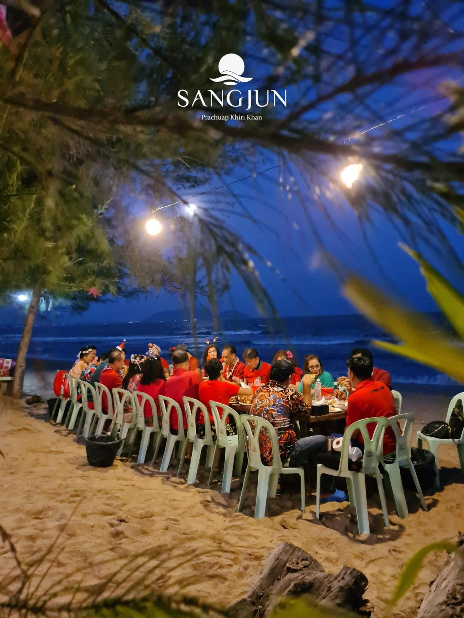 Sangjun On Beach Resort Bang Saphan Zewnętrze zdjęcie
