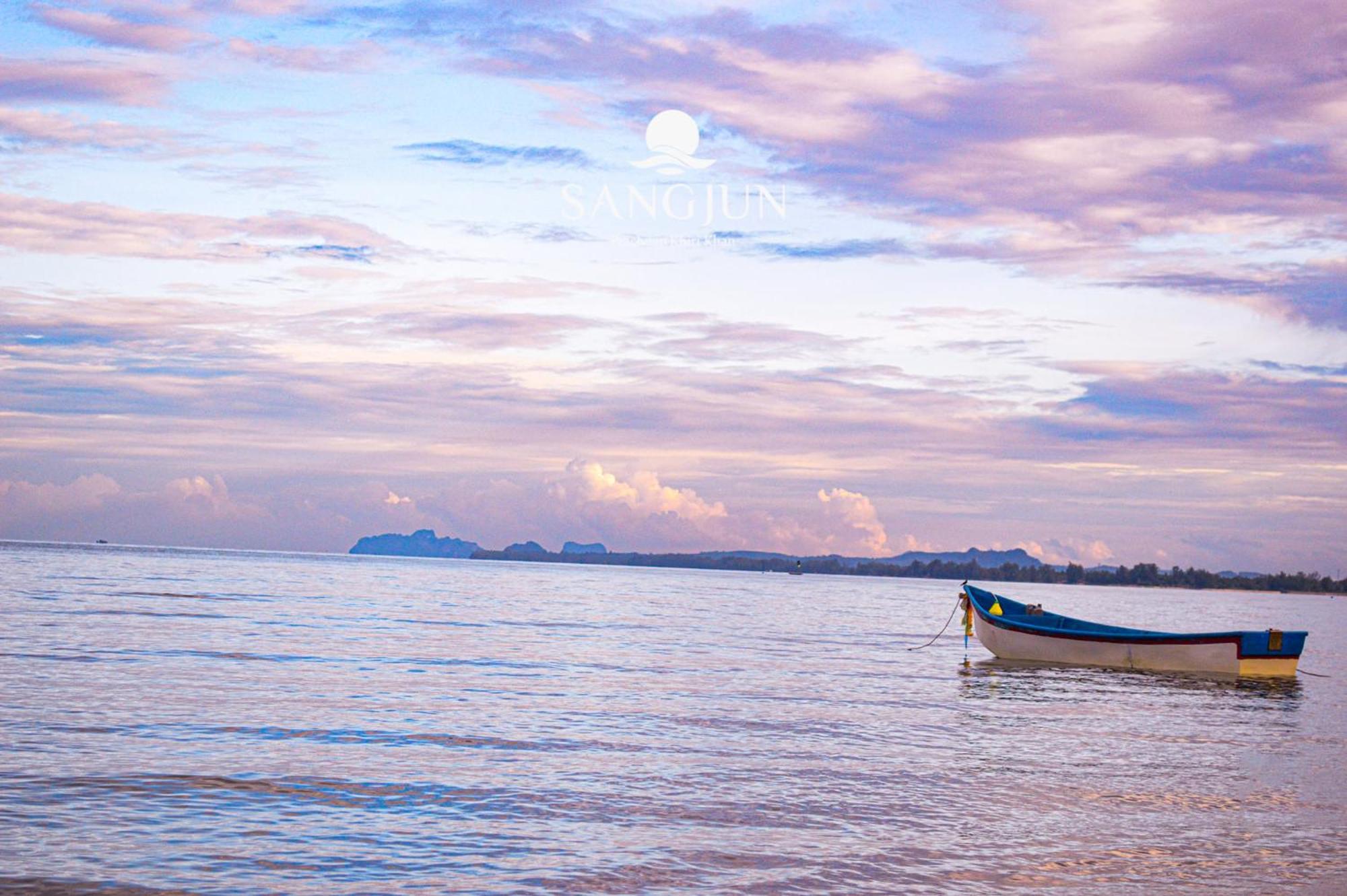 Sangjun On Beach Resort Bang Saphan Zewnętrze zdjęcie